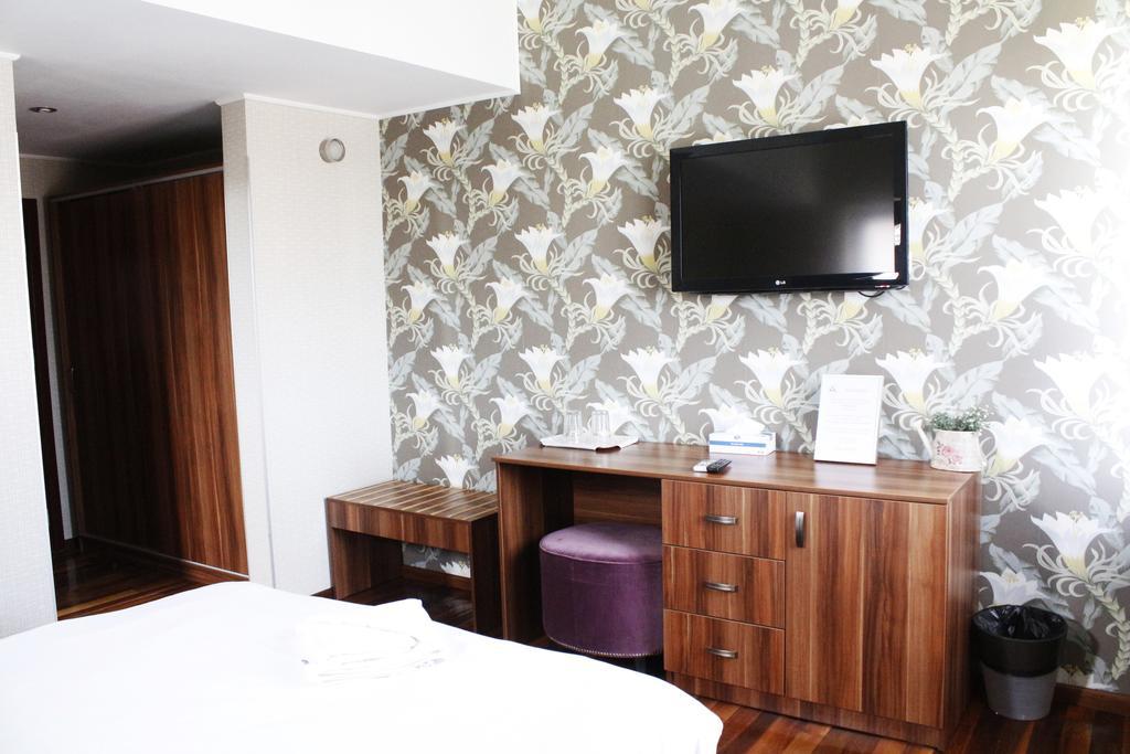 Hotel Papion Букурещ Екстериор снимка