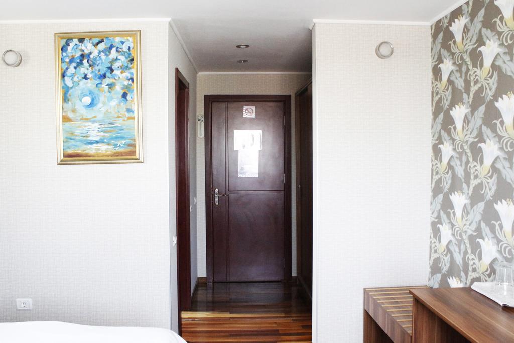 Hotel Papion Букурещ Екстериор снимка
