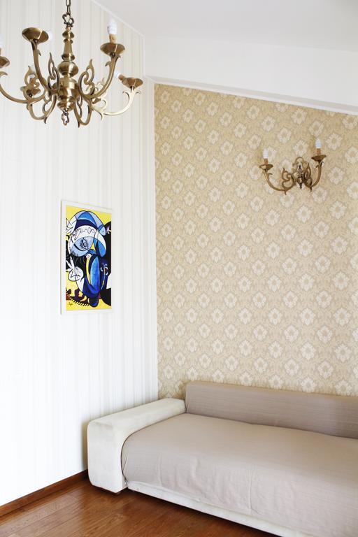Hotel Papion Букурещ Екстериор снимка
