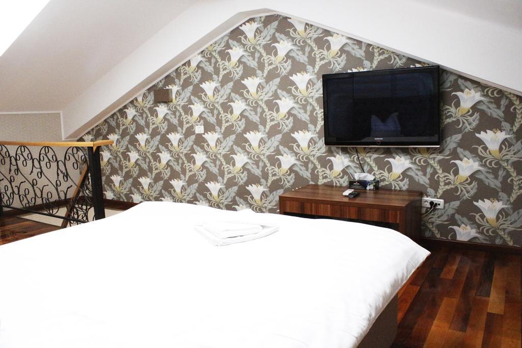 Hotel Papion Букурещ Екстериор снимка